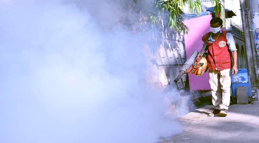 बांग्लादेश में 1,549 मौतों के साथ 3,00,000 से ज्यादा डेंगू के मामले दर्ज