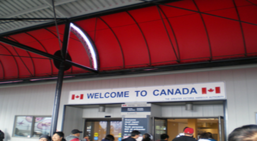 कनाडा में विदेशी छात्रों के 'संघर्ष' से चैरिटी संस्था दबाव में : रिपोर्ट