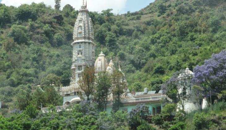 ये है दुनिया का सबसे रहस्यमय मंदिर, जहां पत्थरों को थपथपाने पर आती है डमरू की आवाज