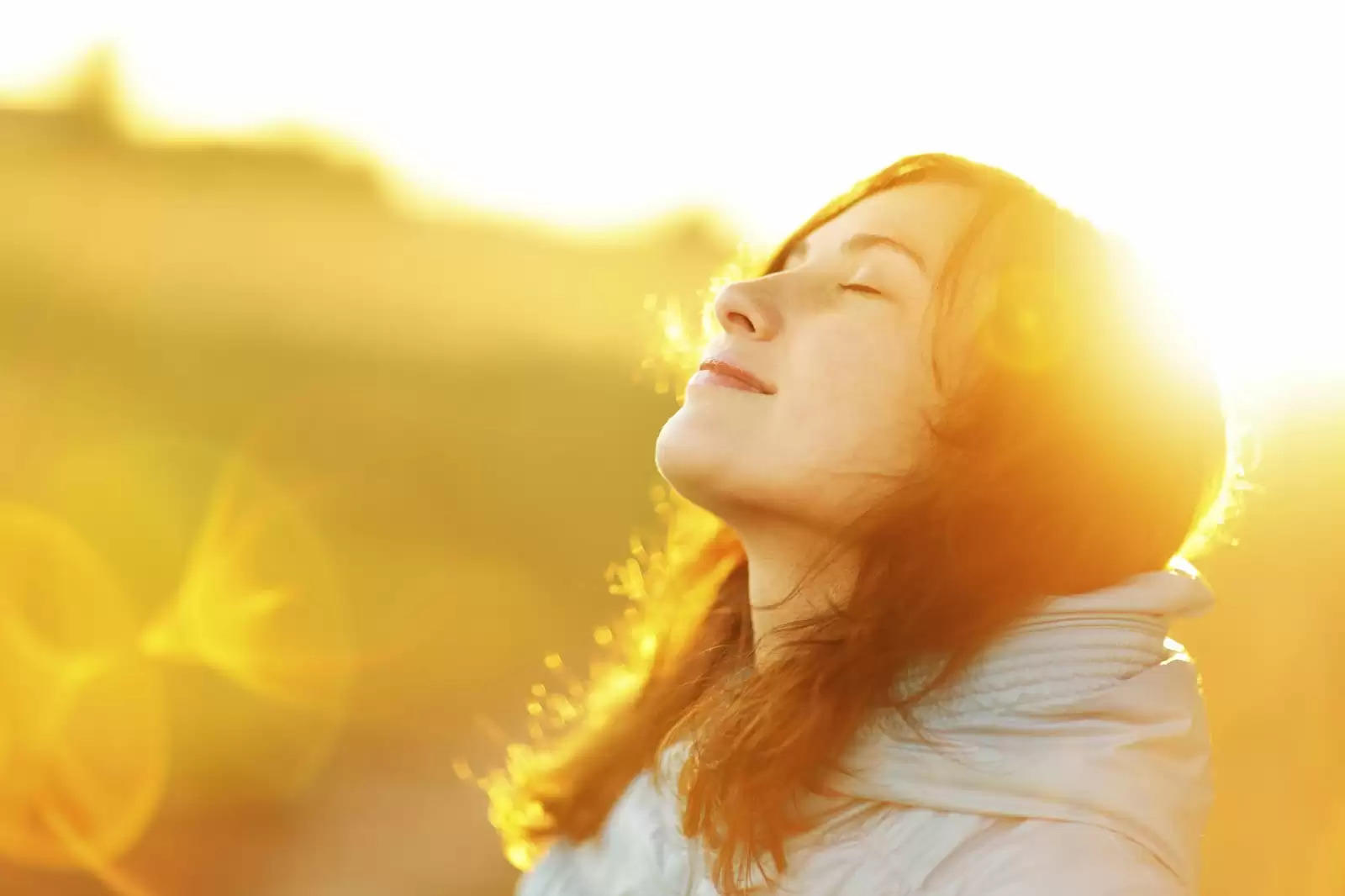 Health Tips: सर्दियों में ये है धूप सेकने का सही समय,  शरीर में नहीं होगी Vitamin D की कमी