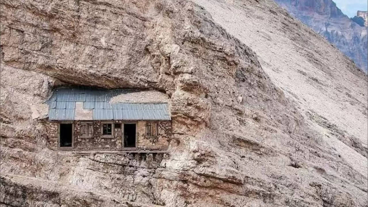 100 साल से खाली है ‘दुनिया का सबसे अकेला घर’, इस वजह से कोई नहीं जाता यहां रहने