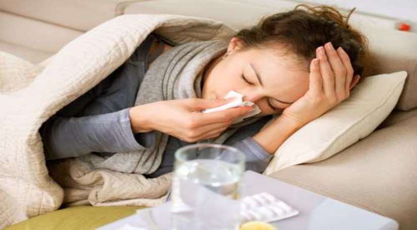 वायरल बुखार: जानिए आपको कोनसे खाद्य पदार्थ खाने चाहिए बीमारी के जोखिम को कम करने के लिए
