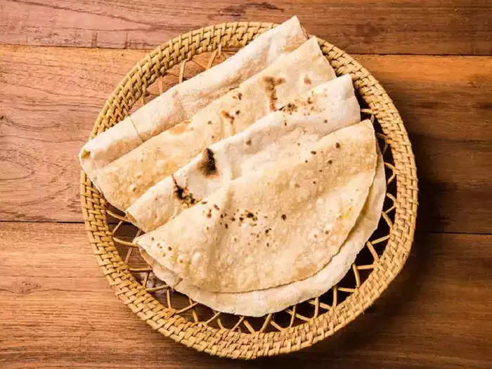 जिस रोटी को खाकर हर कोई रोजाना भरता है पेट आखिर वो आई कहां से, कोई कहता है फारस की देन तो कोई पूर्वी अफ्रीका की सौगात