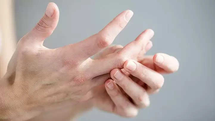 Diabetes के संकेत दिख सकते है हाथों में भी, जान ले कहीं आप तो नहीं हो रहे इस बीमारी का शिकार