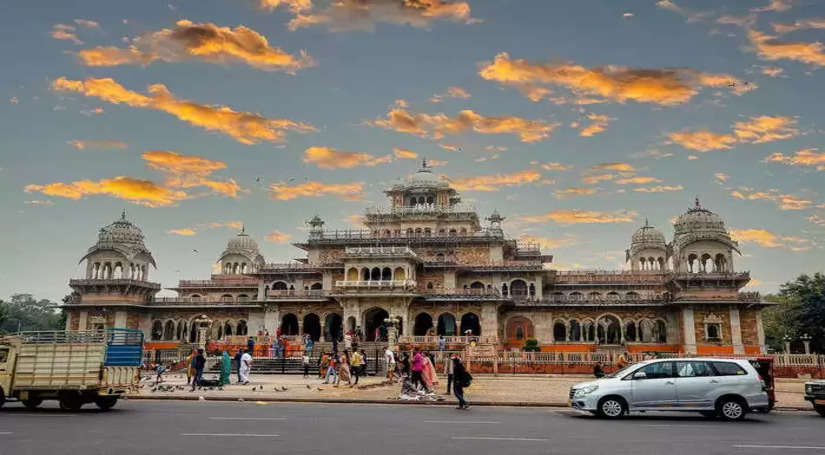 जयपुर का ये म्यूजियम है 140 साल से भी ज्यादा पुराना, विदेशी राजा के आने पर इसे महाराजा रामसिंह ने बनवाया था 