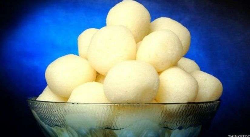 Sweet Recipe: बंगाली रसगुल्ला रिश्तों में घोल देगा मिठास, जान लें इसकी आसान रेसिपी