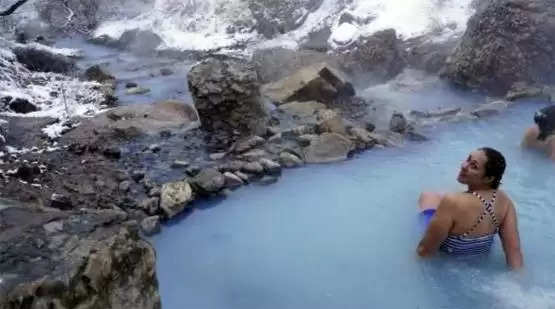 इस झरने का पानी हो जाता है स्विमिंग पूल में गिरते ही गर्म, हजारों सालों से बना है रहस्य