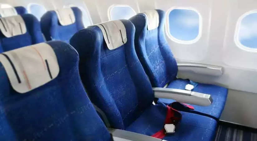Plane की ये सीट होती है जिंदगी से प्यार करने वालों के लिए सबसे सुरक्षित, कहीं बुक करने से पहले ना कर दें गलती
