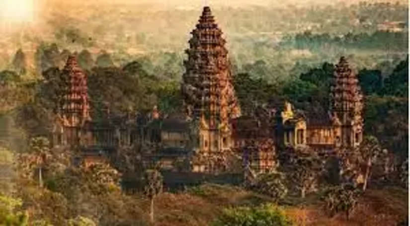 Larest Hindu Temple: हिन्दुओ के देश भारत में नहीं बल्कि इस देश में है दुनिया का सबसे बड़ा हिंदू मंदिर, नाम जानकर हैरान रह जाएंगे आप
