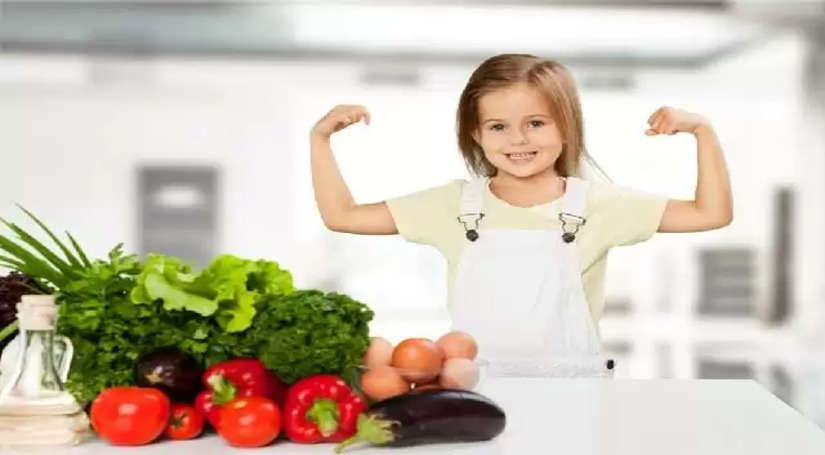 पैरेंट्स अपने बच्चो को एकदम स्वस्थ रखने के लिए खिलाएं इन पोषक तत्वों से भरपूर भोजन