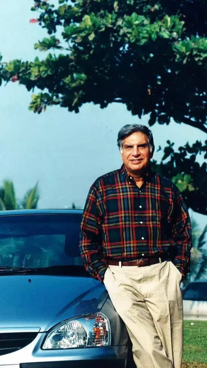 कभी चूना पत्थर पीसने का काम करने वाला ​कैसे बना उद्योग जगत का किंग, जानिए Ratan Tata के संघर्ष की कहानी
