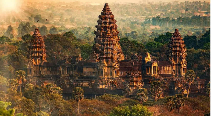 विश्व का सबसे बड़ा हिन्दू मंदिर है इस देश में जहां हिन्दूओ का नहीं है नामोनिशान, इतिहास जानकर आप भी कहेंगे 'वाह क्या बात है'
